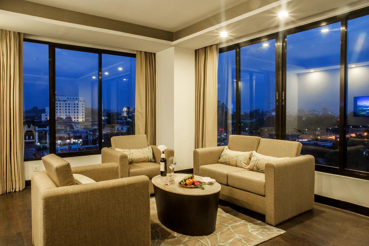 Hotel Mulberry Катманду Екстериор снимка
